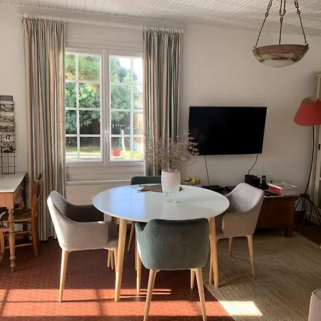 La Petite Prairie 400m De La Holiday home *