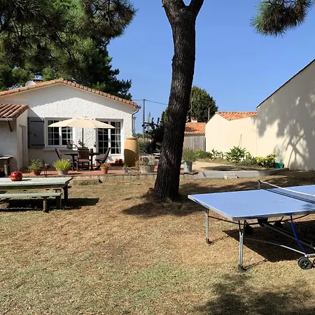 La Petite Prairie 400m De La *